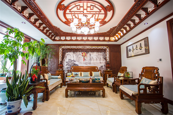 值得信賴的整裝品牌明清閣：專注中式原木整裝，再著世家風(fēng)范